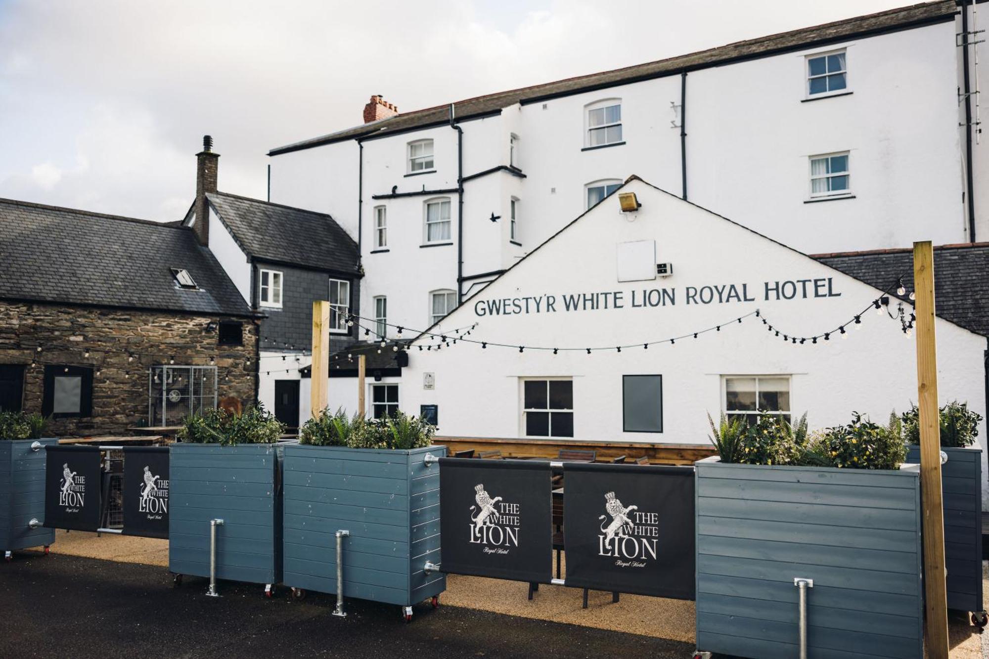 White Lion Royal Hotel Bala Eksteriør billede